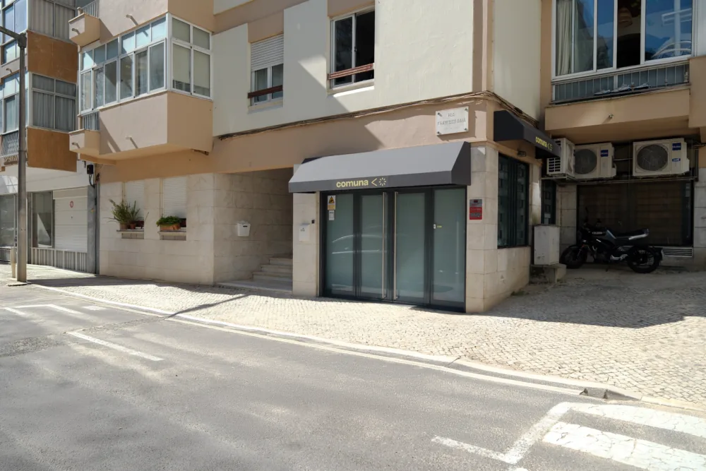 Comuna Studios entrance — Rua Francisco Baía 2A, Lisbon