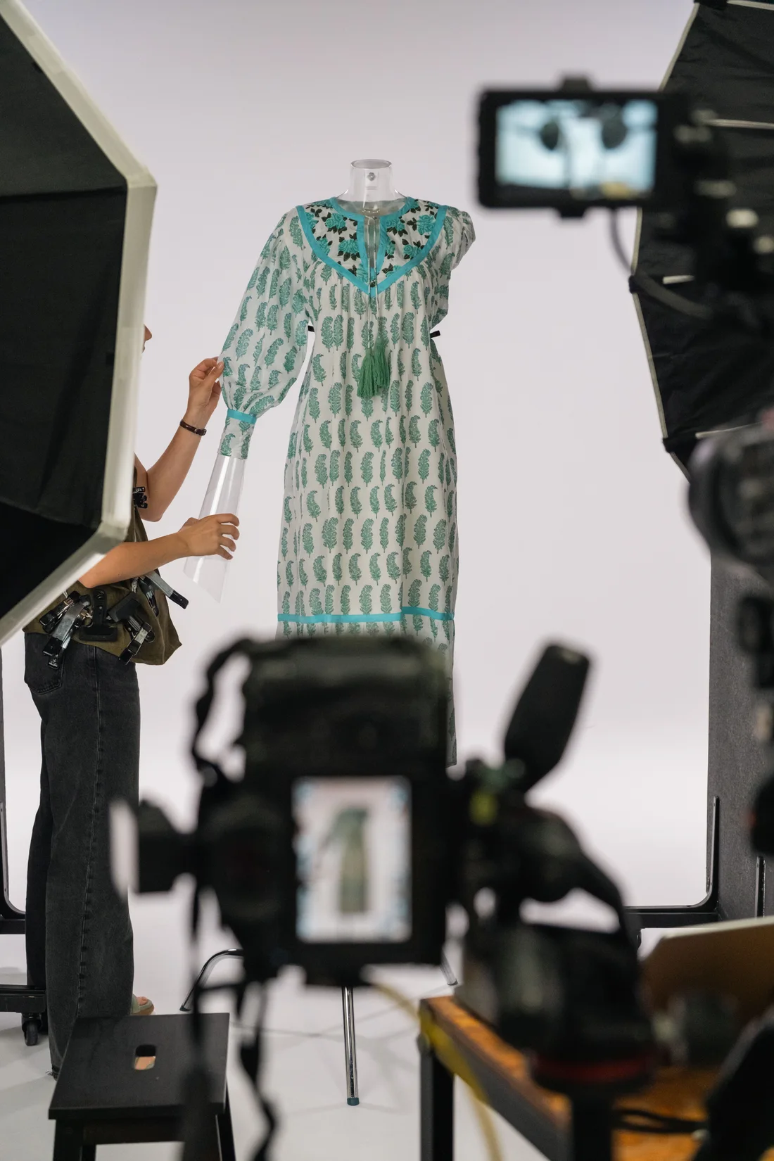 Behind the scenes clothing photography workflow in Lisbon
