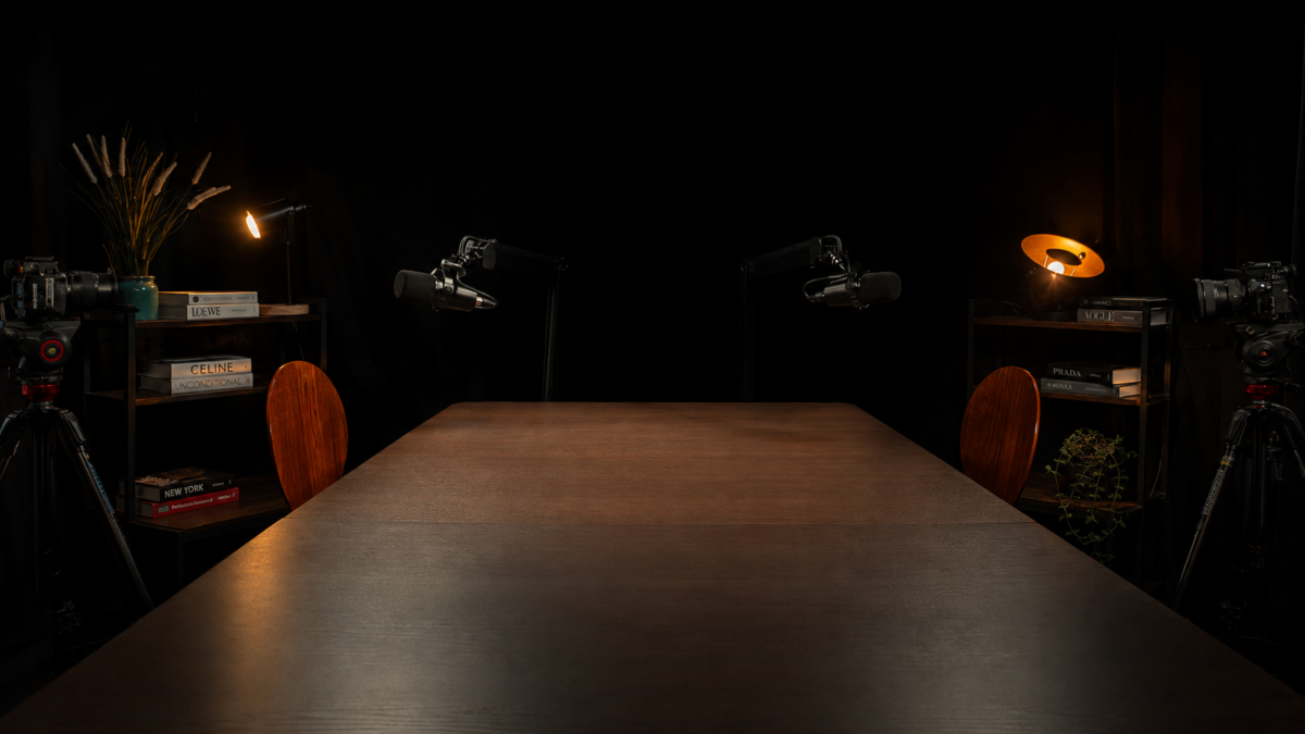 Podcast studio Lisbon — set 08